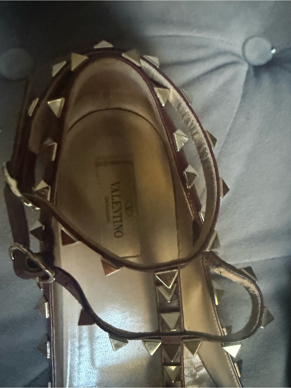 Valentino Burgundy Studded Pointed T-Strap Flats - Picture 2 of 3